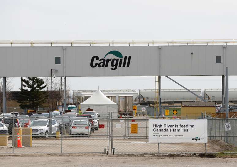 Logo da Cargill fotografado em unidade da companhia em High River, Canad&aacute; 
06/05/2020
REUTERS/Todd Korol
