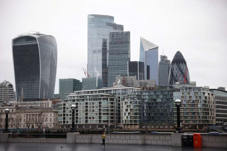 Distrito financeiro de Londres ao fundo. 5 de janeiro de 2021. REUTERS/Henry Nicholls