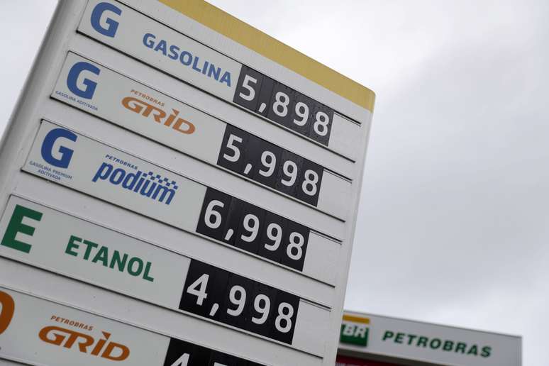 Preços de combustíveis em fevereiro no Rio de Janeiro
REUTERS/Ricardo Moraes
