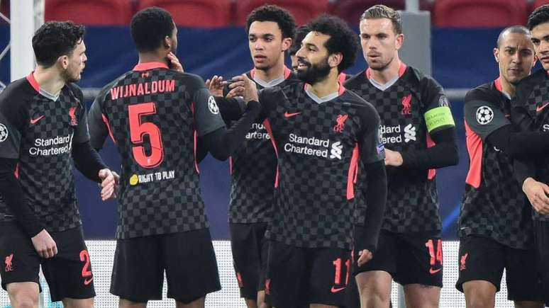 Brigando na parte de cima da tabela da Premier League, Liverpool e Chelsea se enfrentam no Anfield (Foto: AFP)