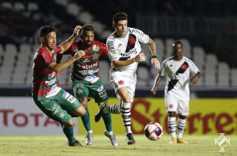 Gabriel Pec foi titular do Vasco na derrota para a Portuguesa na estreia do Carioca 2021 (Rafael Ribeiro/Vasco )