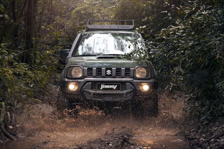 Produzido em Catalão (GO), o Suzuki Jimny conta com três anos de garantia e revisões a preço fixo. 