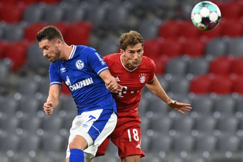 O lanterna Schalke enfrenta o vice-lanterna Mainz 05, pela rodada da Bundesliga (Foto: Divulgação)