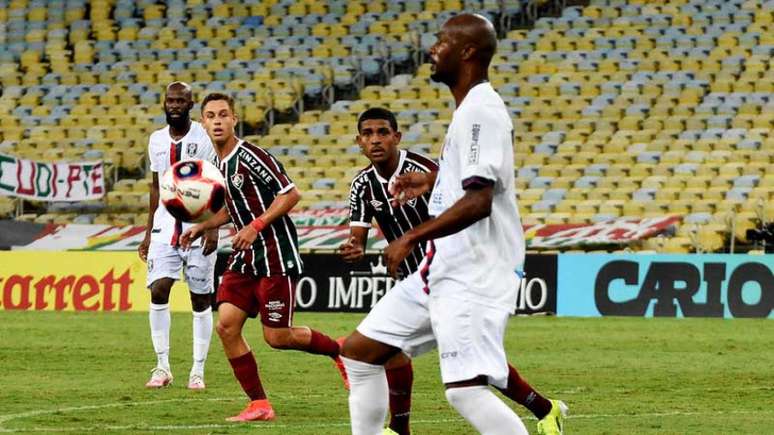 Arthur e John Kennedy na partida contra o Resende (Foto: MAILSON SANTANA/FLUMINENSE FC)