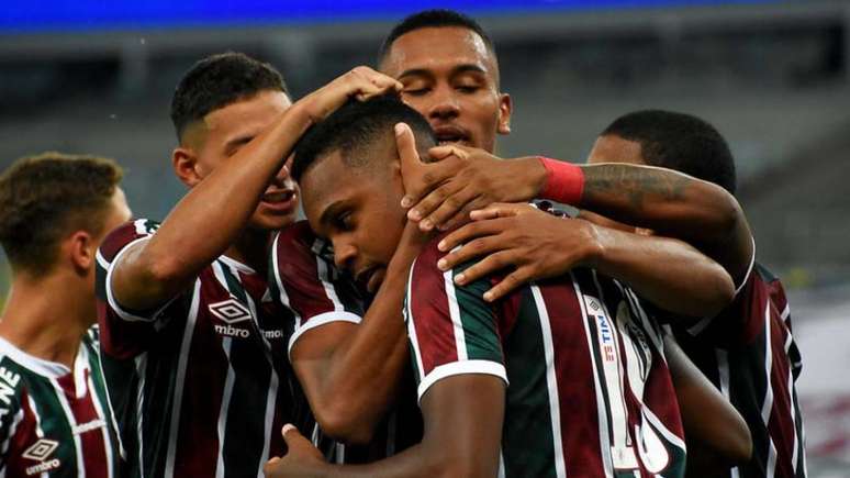 Jogadores comemoram gol de Alexandre Jesus no segundo tempo (Foto: MAILSON SANTANA/FLUMINENSE FC)