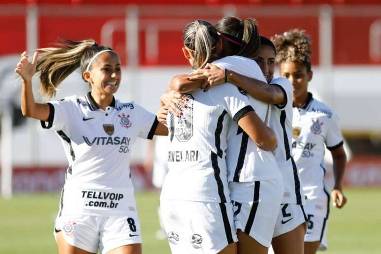 Contra o El Nacional, meninas do Corinthians confirmaram o favoritismo (Foto: Rodrigo Gazzanel/Ag.Corinthians)