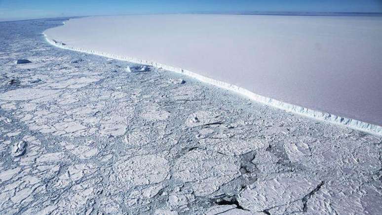 Descolado em 2017, iceberg A68 tinha quase quatro vezes o tamanho do Rio de Janeiro