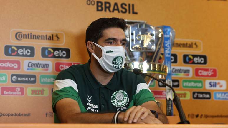 Abel Ferreira tem contrato com o Palmeiras até dezembro de 2022