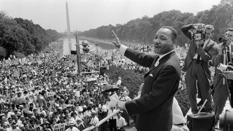 Martin Luther King Jr. mencionou a frase "cidadãos de cor" em seu famoso discurso "Eu tenho um sonho" em Washington em 1963.