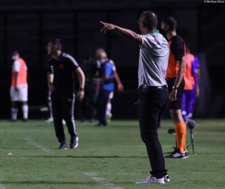Técnico da Portuguesa acredita em uma partida ainda mais difícil contra Fluminense (Foto: Divulgação)