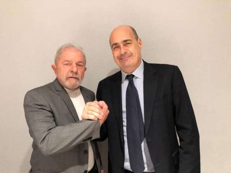 Nicola Zingaretti durante encontro com o ex-presidente Lula