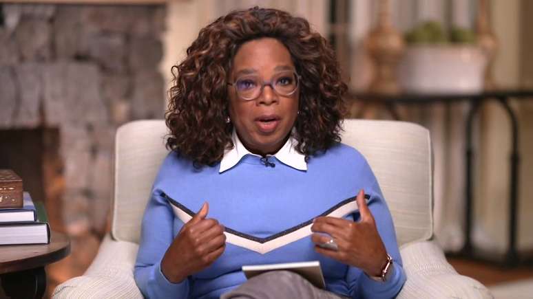 Falando ao programa CBS This Morning, da mesma emissora que levou a entrevista ao ar, Oprah deu detalhes sobre as cenas cortadas da conversa com o duque e a duquesa de Sussex