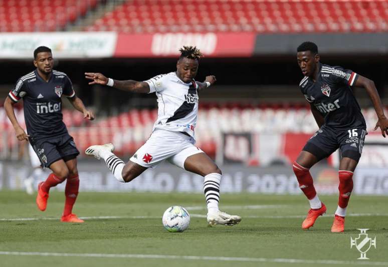 Gustavo Torres disputou onze partidas com a camisa do Vasco e deu uma assistência (Rafael Ribeiro/Vasco)