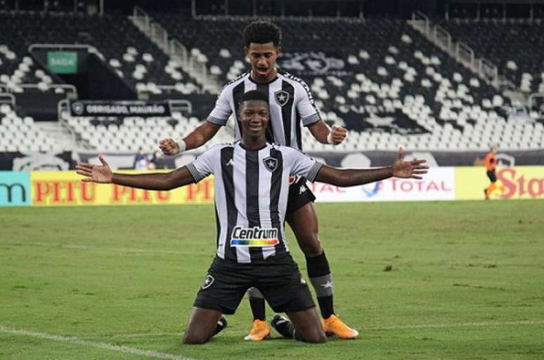 Matheus Babi marcou duas vezes contra o Resende (Foto: Vítor Silva/ Botafogo)