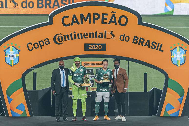 Palmeiras: Raphael Veiga é eleito o melhor jogador da Copa do Brasil