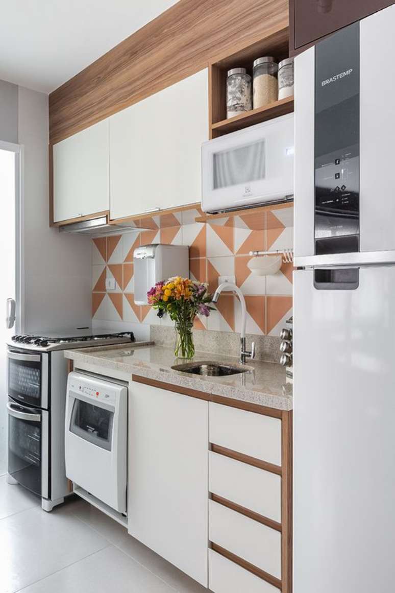 6. Cores de móveis planejados para cozinha moderna – Foto Rubiam Vieira Interiores