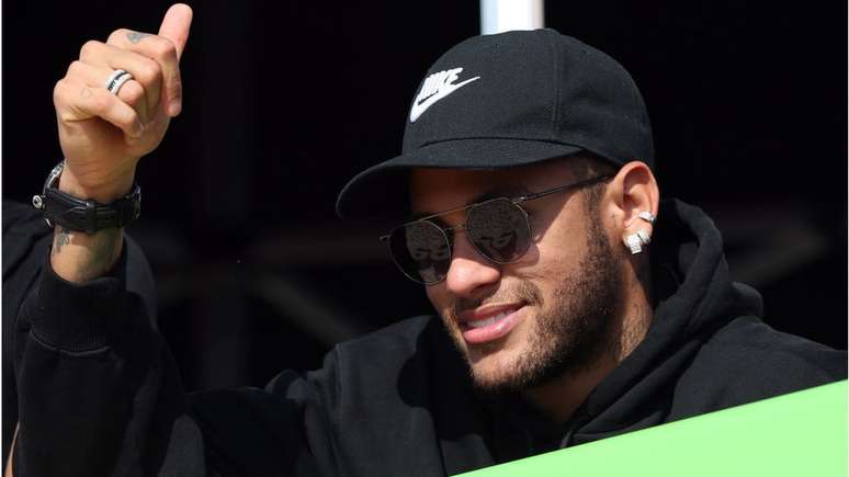 Celebridades como Neymar compram apartamentos de luxo nos arranha-c&eacute;us da cidade