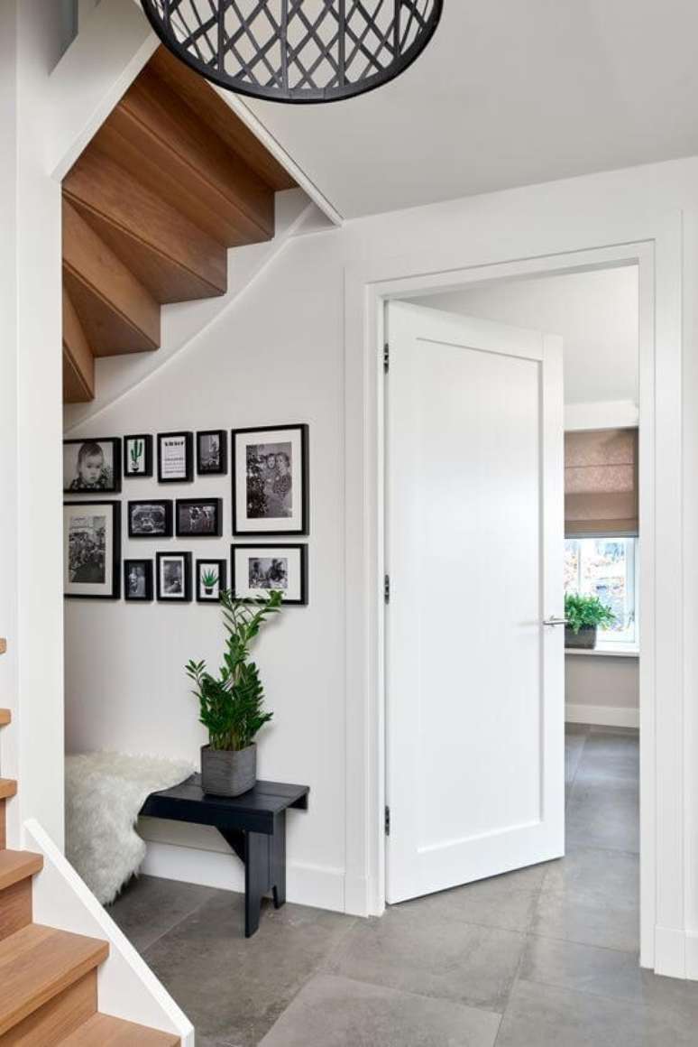 3. Casa com porta branca para quarto &ndash; Foto Pinterest