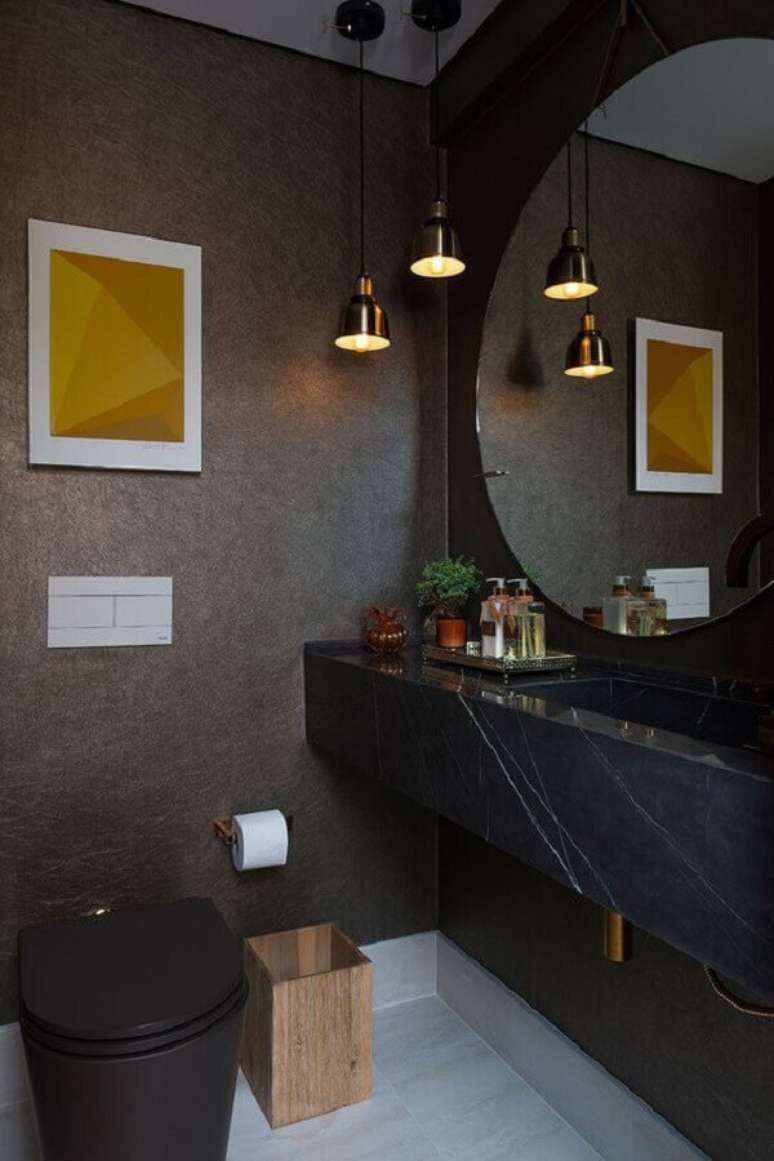 62. Bancada de mármore preto para decoração de banheiro moderno e sofisticado – Foto Casa de Valentina