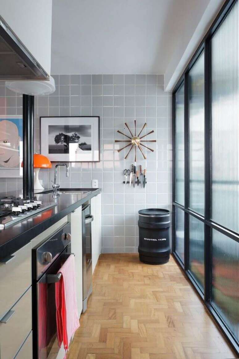 22. Cerâmica para cozinha criativa em cinza e preto – Foto Pinteres