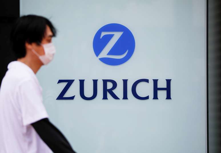 Logo da seguradora Zurich fotografado em T&oacute;quio, Jap&atilde;o 
05/05/2020
REUTERS/Issei Kato