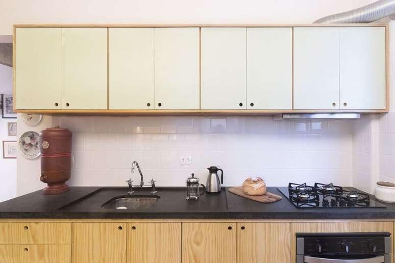 35. Cerâmica para cozinha que imita tijolinhos brancos – Foto Ina Arquitetura