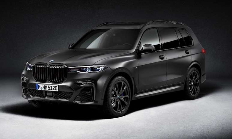 BMW X7 M50i Dark Shadow Edition terá apenas cinco unidades vendidas no Brasil. 