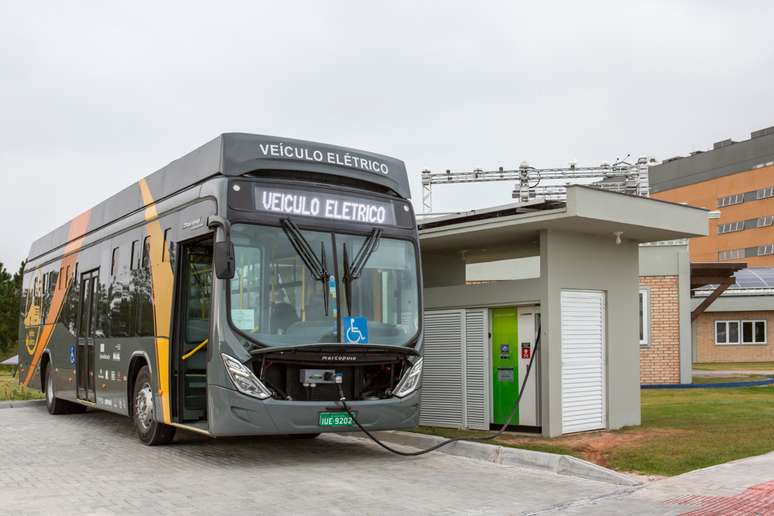 Ônibus elétrico em Florianópolis.