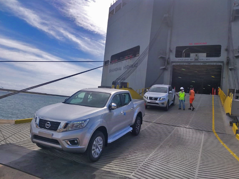Operação de importação da Nissan via Porto de Suape, em Pernambuco, foi iniciada com um lote de picapes Frontier.