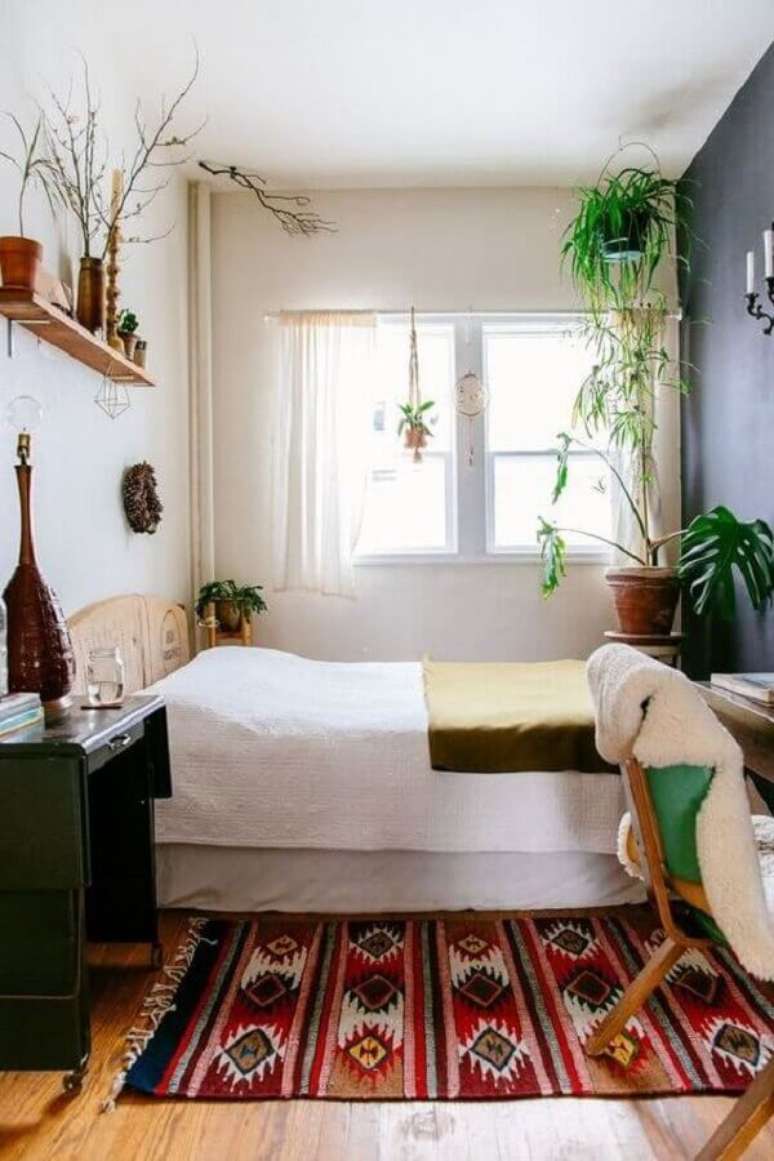 5. Vasos de plantas para decoração de quarto feminino pequeno simples – Foto Apartment Therapy