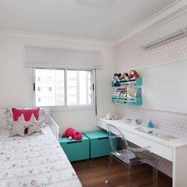 3. Tenha em mãos todas as medidas do quarto feminino pequeno antes de comprar os móveis – Foto GF Projetos