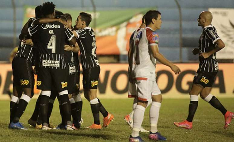 Jemerson fez o seu primeiro gol pelo Corinthians, e abriu o placar contra o Salgueiro (Foto: Agência Corinthians)