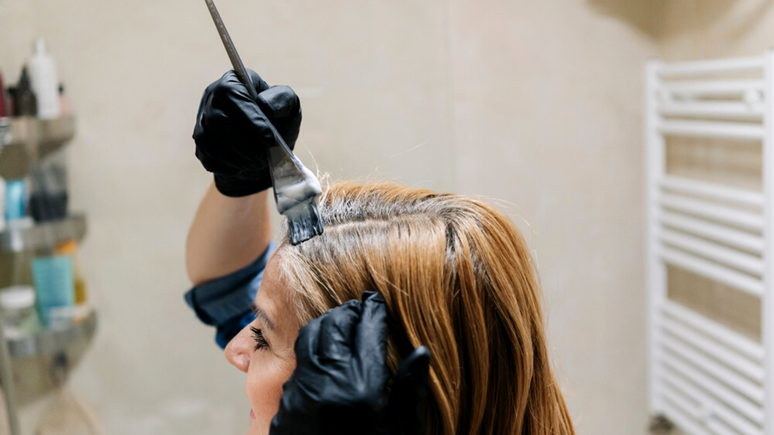 Dicas de como pintar o cabelo em casa