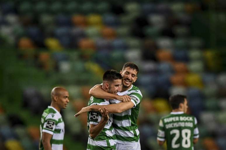 Sporting lidera o Português com 64 pontos (Foto: PATRICIA DE MELO MOREIRA / AFP)