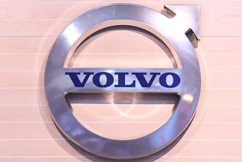 Logotipo da Volvo. 22/9/2016.  REUTERS/Fabian Bimmer