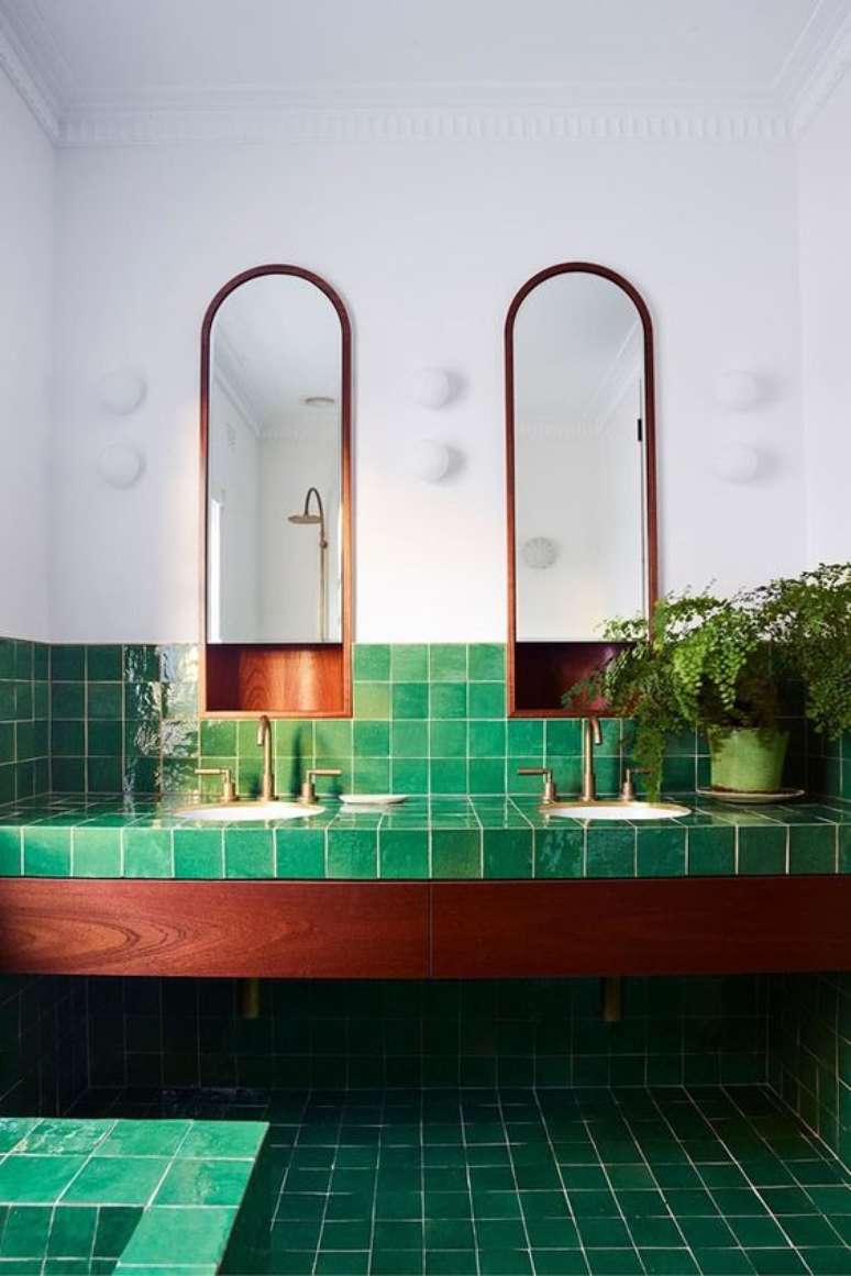 4. Revestimento verde no banheiro – Foto Casa Vogue