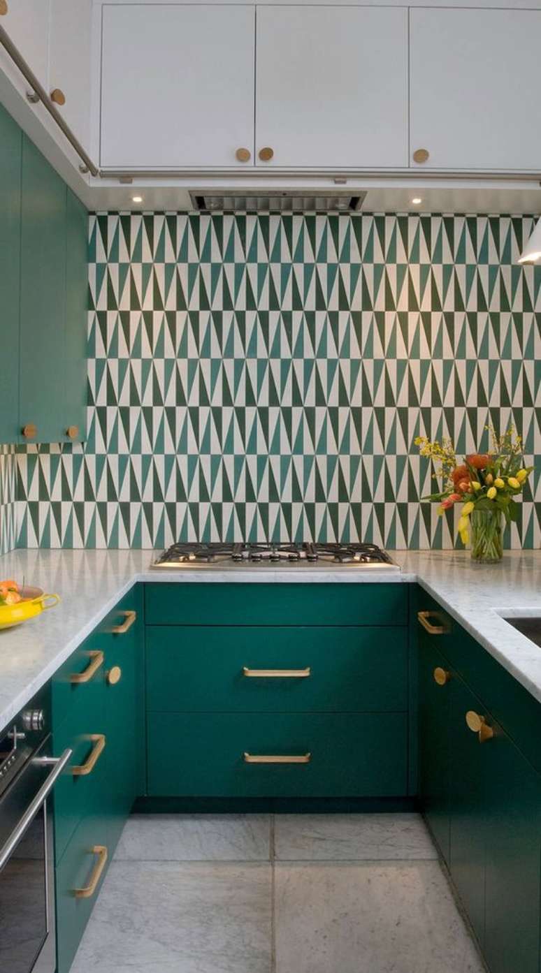 28. Cozinha verde moderna – Foto Backsplash