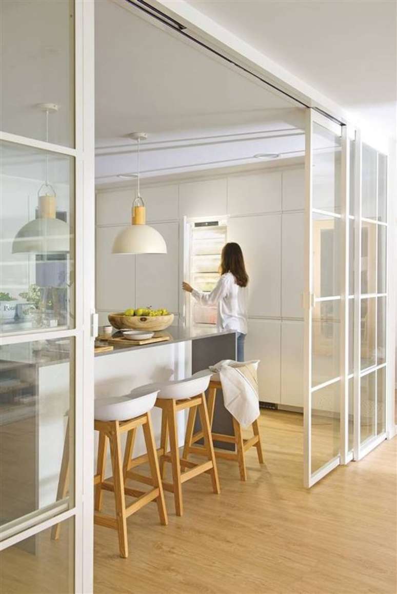 52. Porta de correr para sala e cozinha integradas &ndash; Foto El Mueble