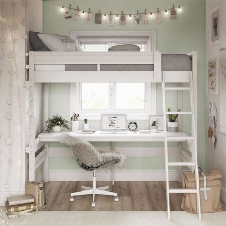 57. A cama solteiro mezanino permite a criação de uma área de estudo no dormitório pequeno. Fonte: Pinterest