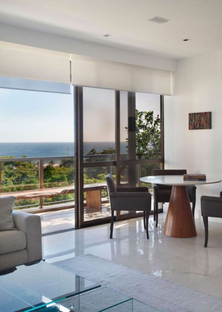 30. Porta de correr para sala com varanda &ndash; Foto Pinterest