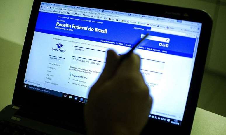 IR 2021: Quem deve entregar a declaração à Receita?