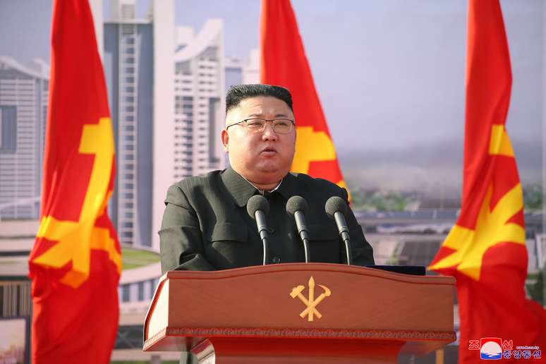 Líder da Coreia do Norte, Kim Jong Un 
 24/3/ 2021   KCNA via REUTERS