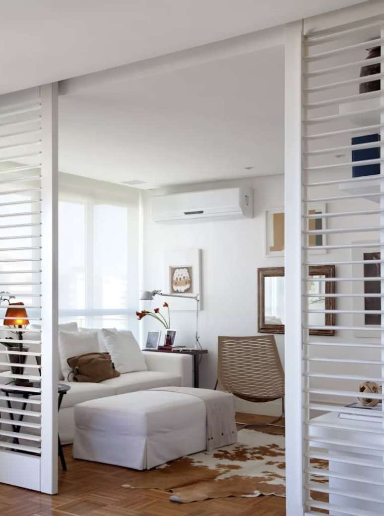 28. Porta de correr para sala com frisos &ndash; Foto Pinterset