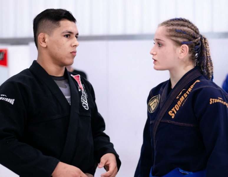 Mica Galvão e Amit Elor em treino na Dream Art Manaus (Foto: Márcio Melo)