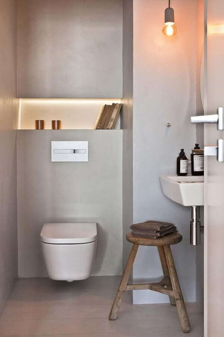 19. Invista em cores claras para a decoração de banheiro social pequeno – Foto: Home Adore