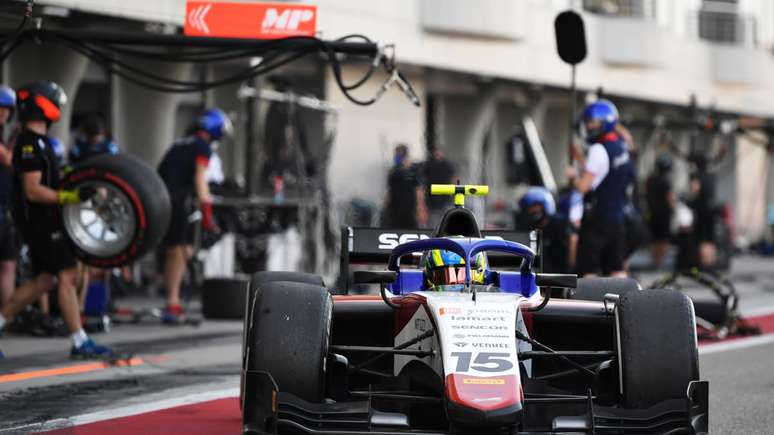 Guilherme Samaia corre pela Charouz em 2021 