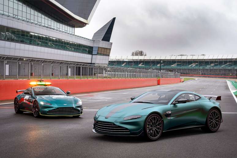 Aston Martin Vantage F1 Edition e o safety car: série especial para marcar entrada na Fórmula 1.