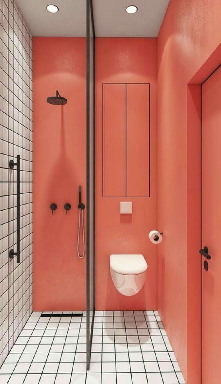 16. Banheiro moderno na cor coral Foto Casa Vogue