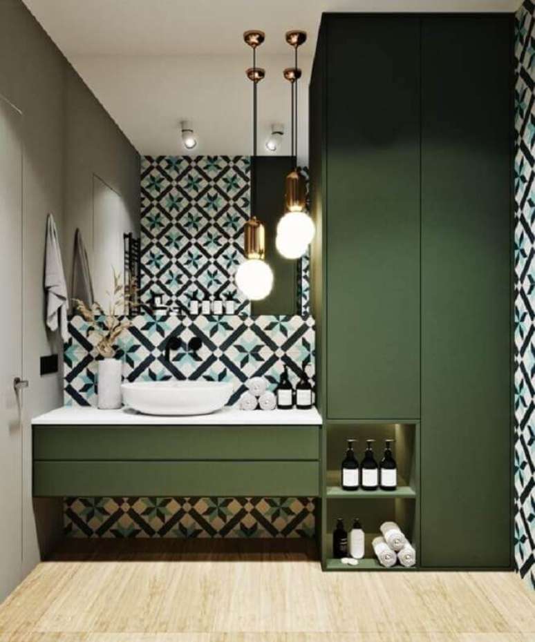 32. Decoração verde oliva para banheiro moderno – Foto: Home Fashion Trend