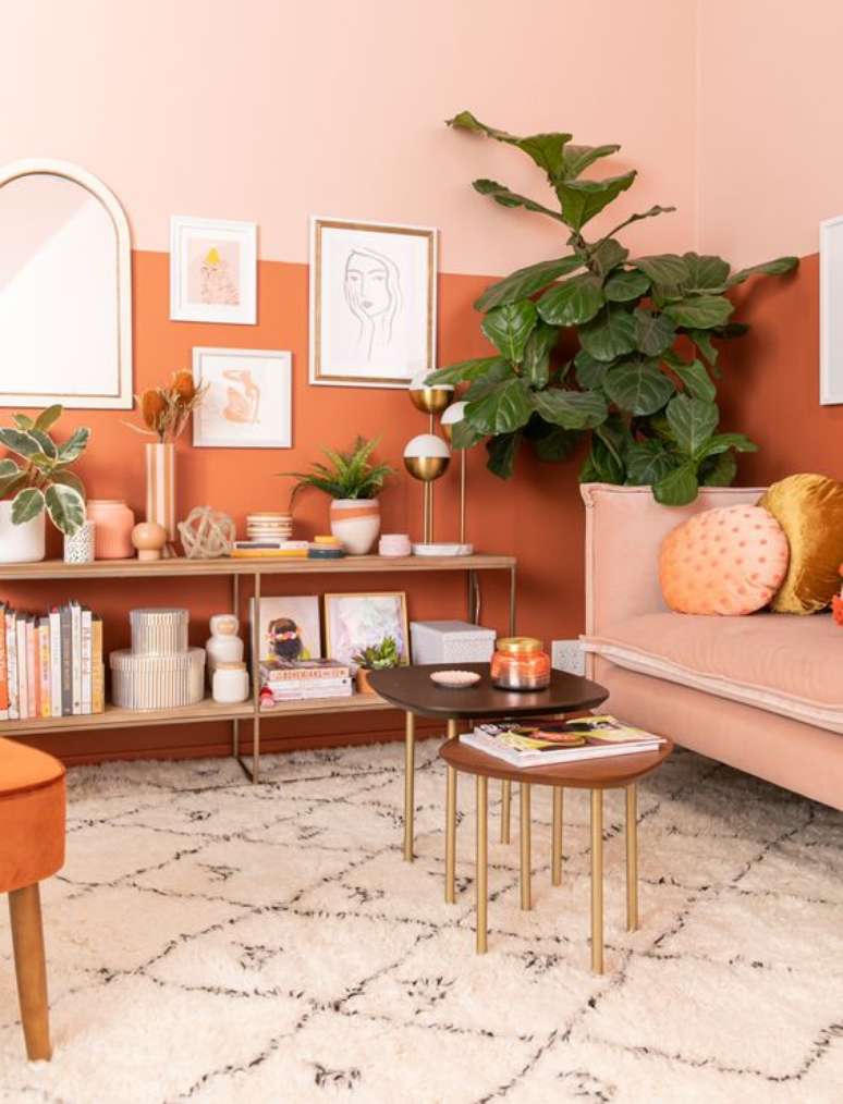 54. Sala cor coral e laranja &ndash; Foto Pinterest